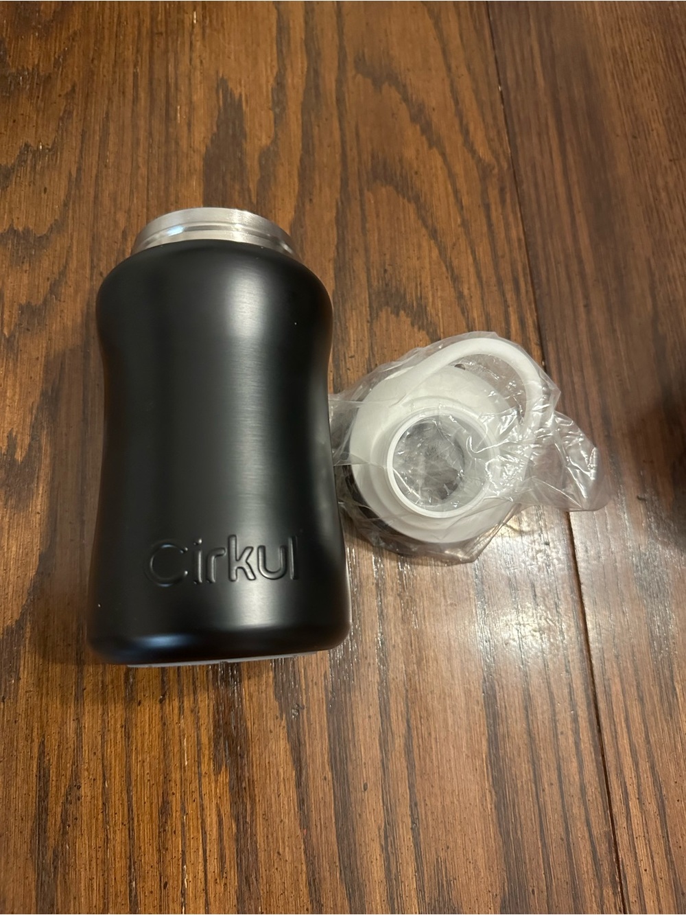 Cirkul 12oz Stainless Steel Bottle in Black with Comfort Grip Lid - Picture 4 of 6